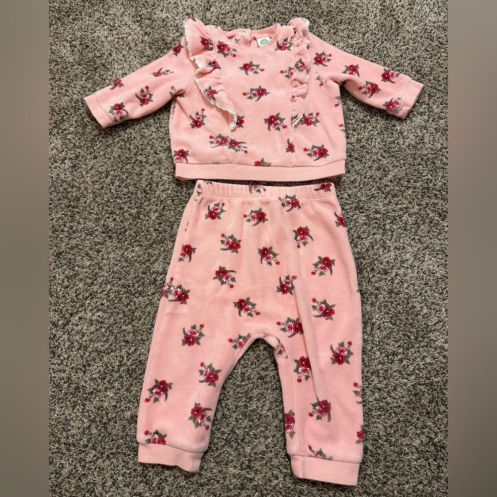Little Me Ruffled Roses Velour Sweatshirt & Pants Set 12m - Picture 2 of 8